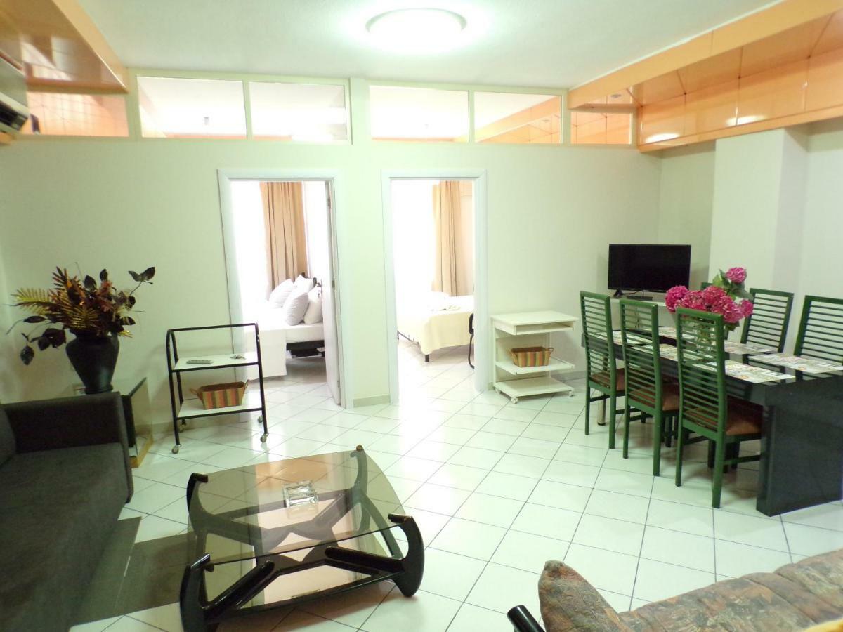 Christine'S Downtown Suites Cavala Exterior foto