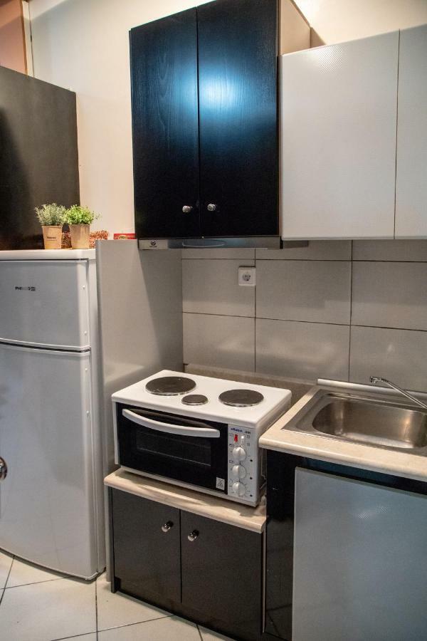 Christine'S Downtown Suites Cavala Exterior foto